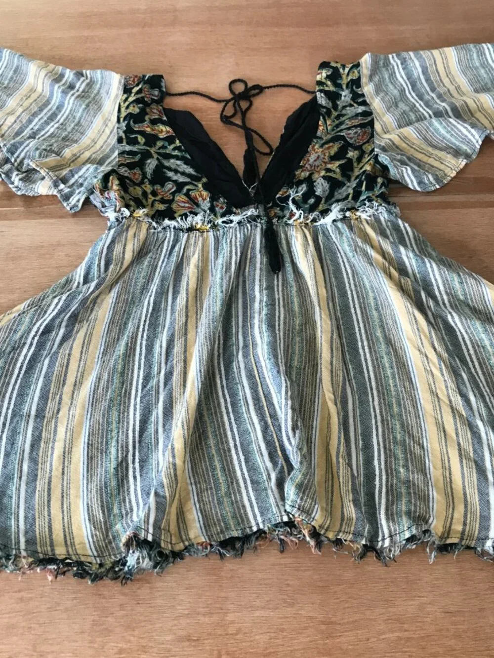 Free People Under The Sun Tunic Top Women XS Yellow Striped Flutter Sleeve Boho